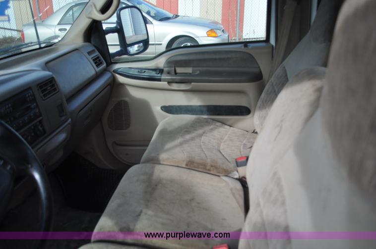 image for item C3130 2000 Ford F350 XLT Super Duty service truck