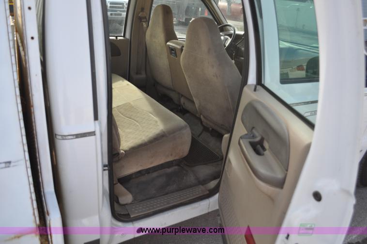 image for item C3130 2000 Ford F350 XLT Super Duty service truck