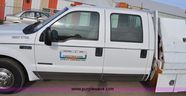 image for item C3130 2000 Ford F350 XLT Super Duty service truck