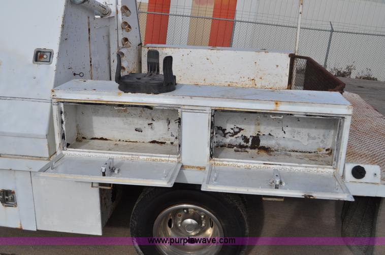 image for item C3130 2000 Ford F350 XLT Super Duty service truck