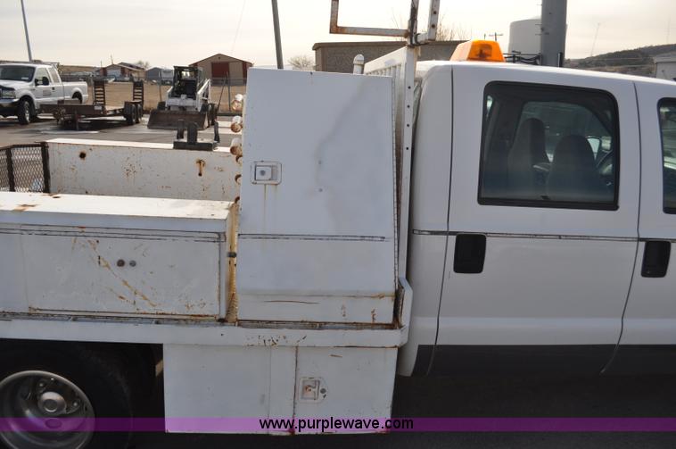 image for item C3130 2000 Ford F350 XLT Super Duty service truck