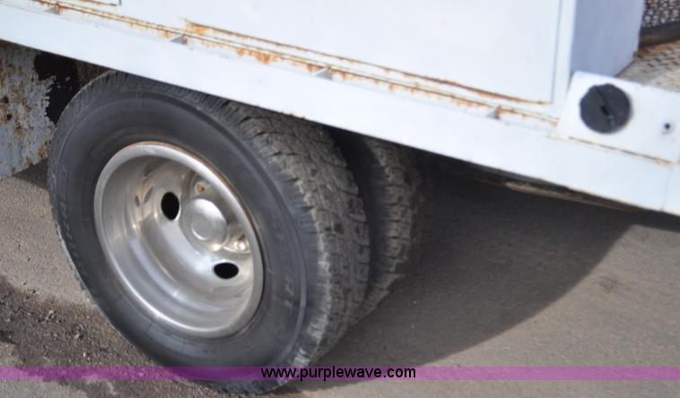 image for item C3130 2000 Ford F350 XLT Super Duty service truck