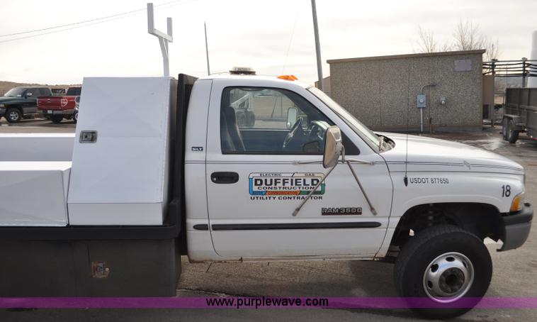 image for item C3131 2000 Dodge 3500 service truck