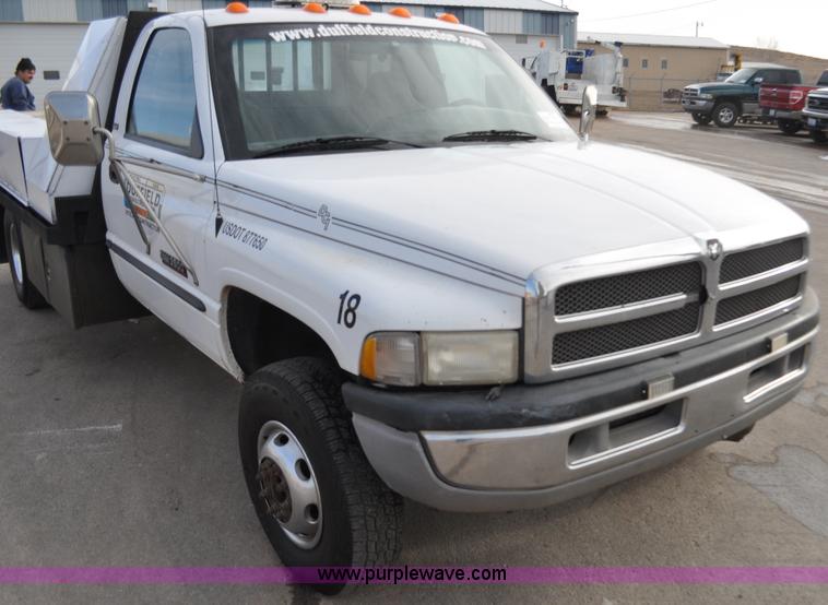 image for item C3131 2000 Dodge 3500 service truck