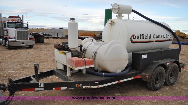 image for item C3133 1999 Vacmaster SPV800 vacuum system