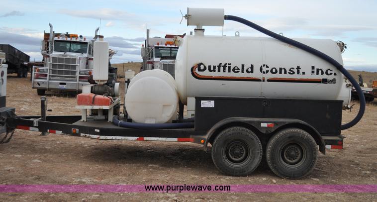 image for item C3133 1999 Vacmaster SPV800 vacuum system