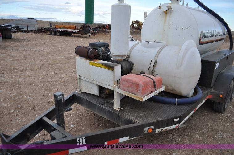 image for item C3133 1999 Vacmaster SPV800 vacuum system