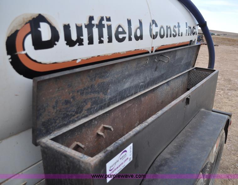 image for item C3133 1999 Vacmaster SPV800 vacuum system