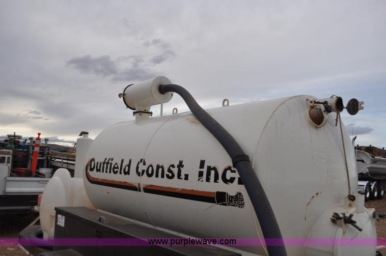 image for item C3133 1999 Vacmaster SPV800 vacuum system