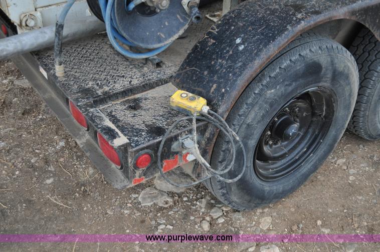 image for item C3133 1999 Vacmaster SPV800 vacuum system