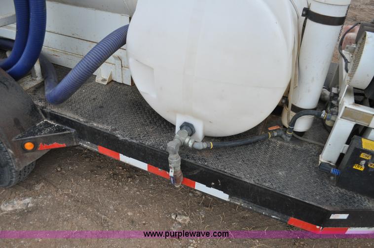 image for item C3133 1999 Vacmaster SPV800 vacuum system