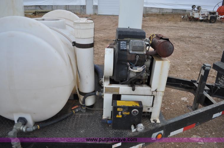 image for item C3133 1999 Vacmaster SPV800 vacuum system