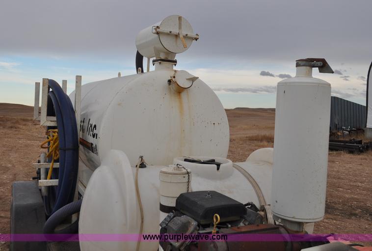 image for item C3133 1999 Vacmaster SPV800 vacuum system