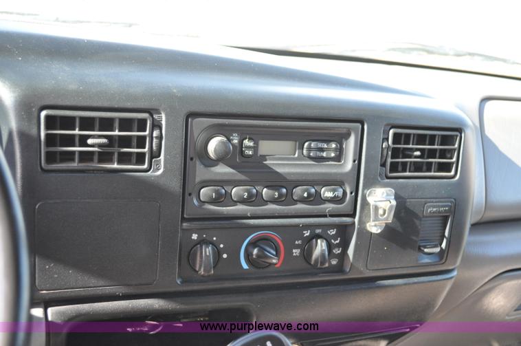 image for item C3134 2000 Ford F650 XL Super Duty Vac-N-Dig truck