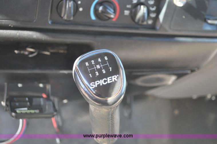 image for item C3134 2000 Ford F650 XL Super Duty Vac-N-Dig truck