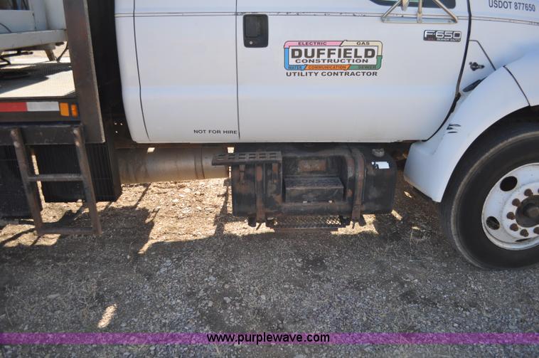 image for item C3134 2000 Ford F650 XL Super Duty Vac-N-Dig truck