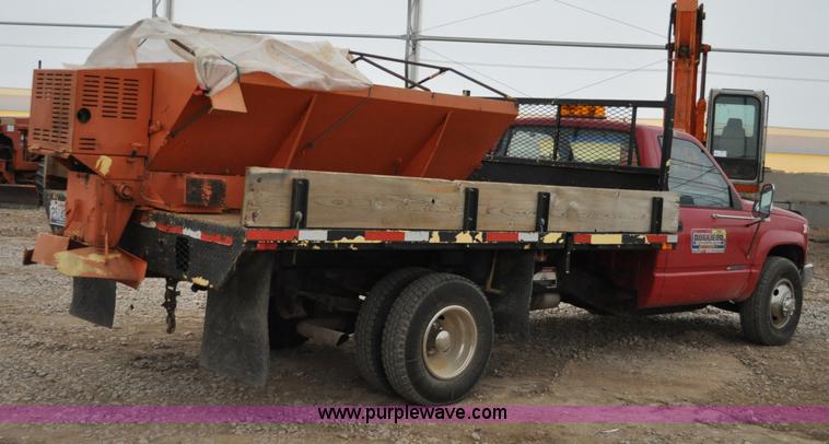 image for item C3171 1992 Chevrolet Cheyenne 3500 spreader truck