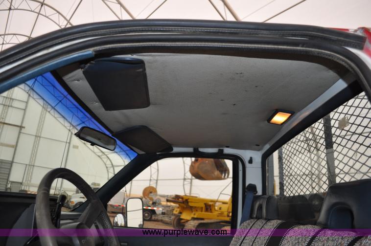 image for item C3171 1992 Chevrolet Cheyenne 3500 spreader truck