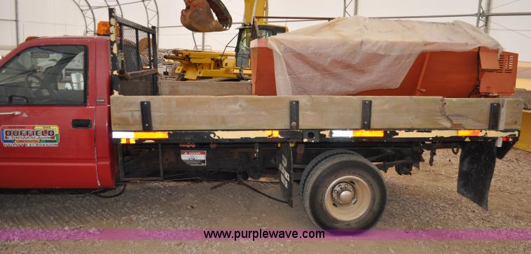 image for item C3171 1992 Chevrolet Cheyenne 3500 spreader truck