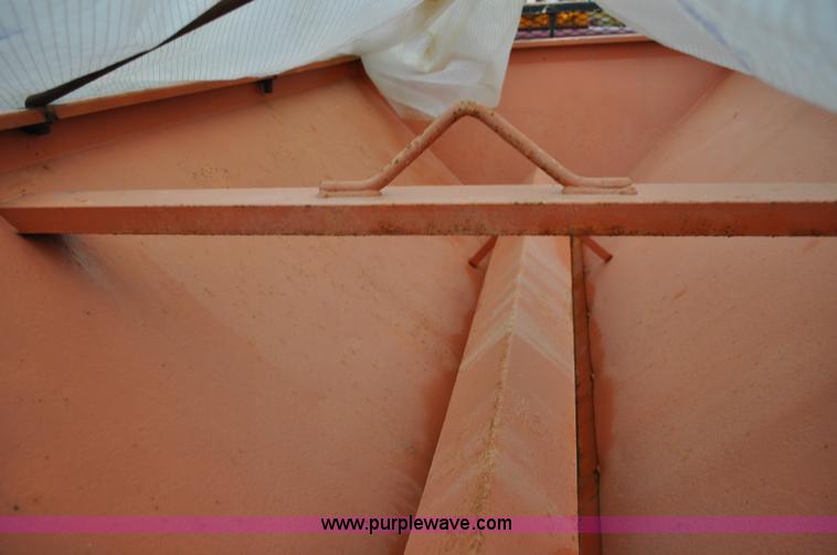 image for item C3171 1992 Chevrolet Cheyenne 3500 spreader truck