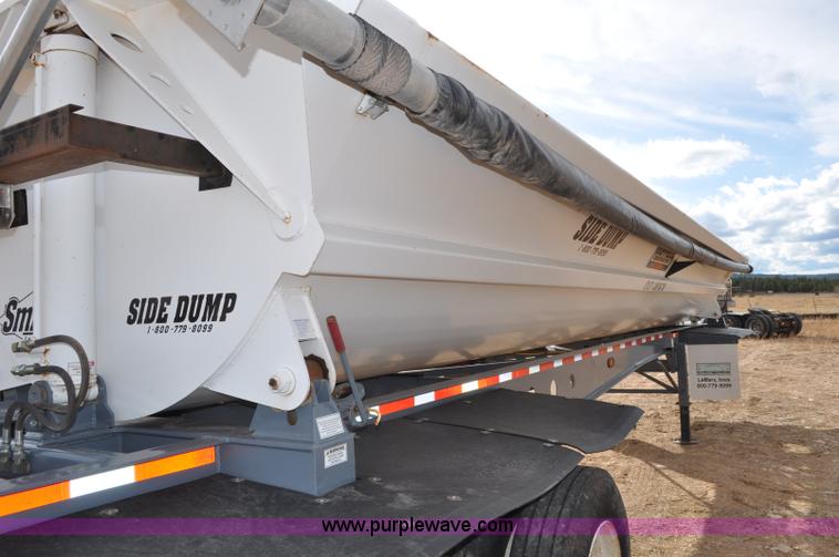 image for item C3175 2002 Smith Co side dump trailer