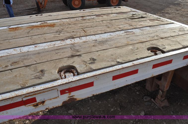 image for item C3178 1979 Step Deck trailer