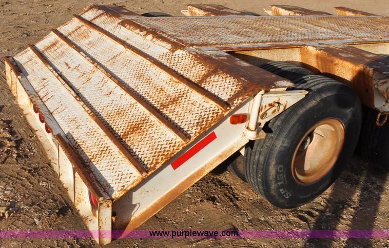 image for item C3178 1979 Step Deck trailer