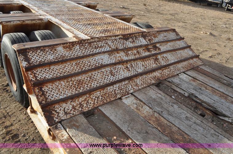 image for item C3178 1979 Step Deck trailer