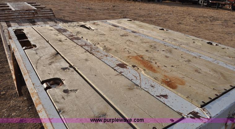 image for item C3178 1979 Step Deck trailer