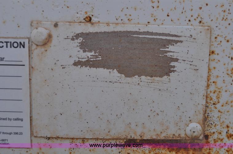 image for item C3178 1979 Step Deck trailer