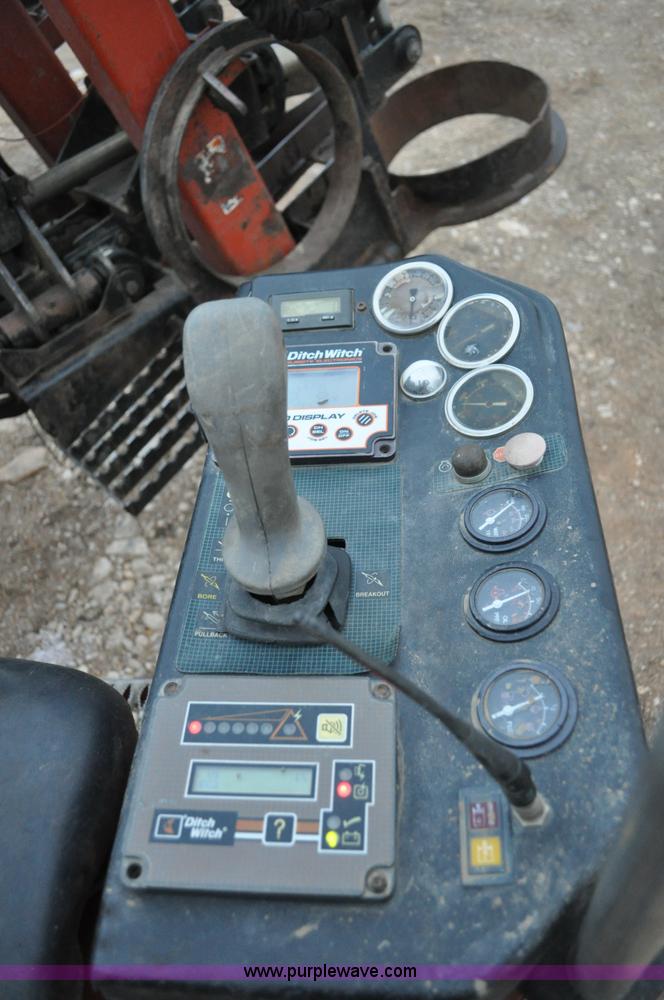 image for item C3191 1998 Ditch Witch JT2720 directional boring machine