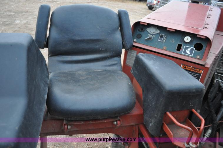 image for item C3191 1998 Ditch Witch JT2720 directional boring machine