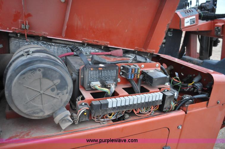 image for item C3191 1998 Ditch Witch JT2720 directional boring machine