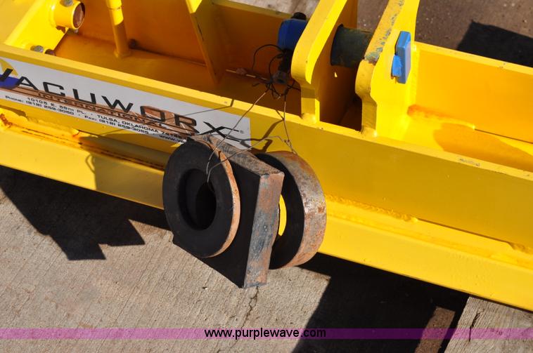 image for item C3197 2011 Vacuworx MC3B pipe carrier