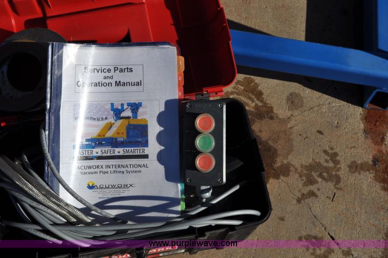 image for item C3197 2011 Vacuworx MC3B pipe carrier