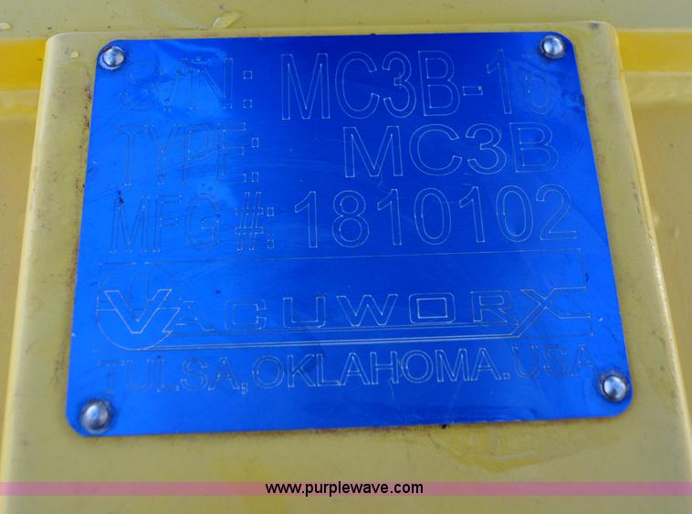 image for item C3197 2011 Vacuworx MC3B pipe carrier