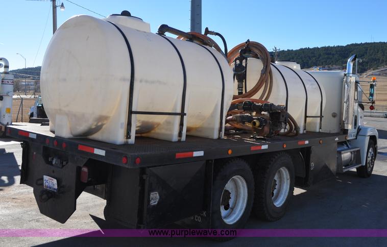 image for item C3209 1989 Freightliner FLD boring support truck