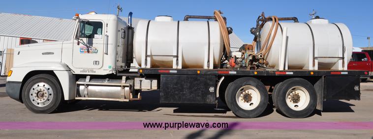 image for item C3209 1989 Freightliner FLD boring support truck