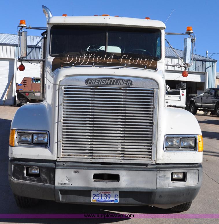 image for item C3209 1989 Freightliner FLD boring support truck