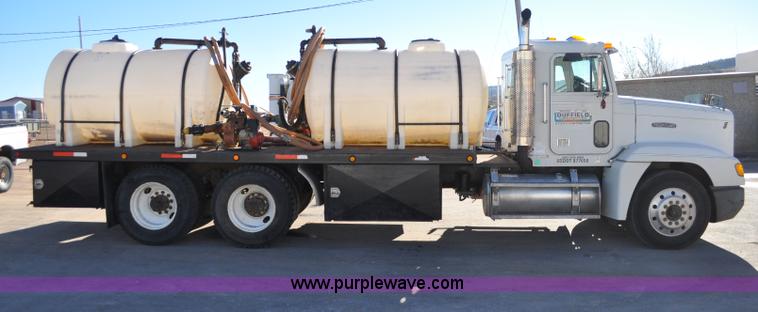 image for item C3209 1989 Freightliner FLD boring support truck