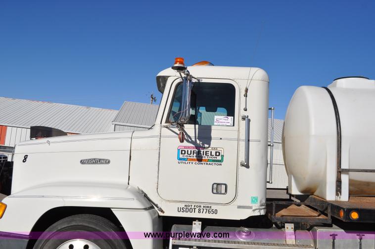 image for item C3209 1989 Freightliner FLD boring support truck