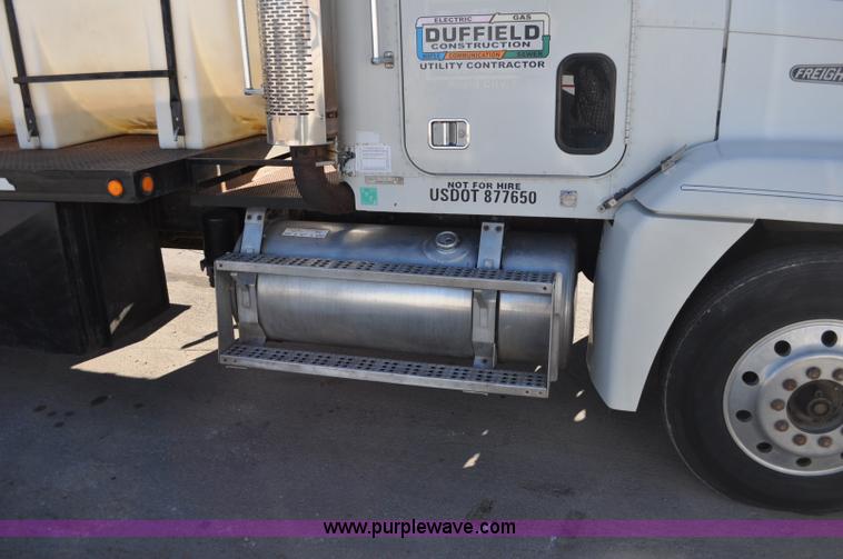 image for item C3209 1989 Freightliner FLD boring support truck