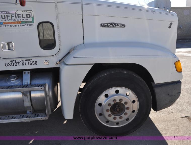 image for item C3209 1989 Freightliner FLD boring support truck
