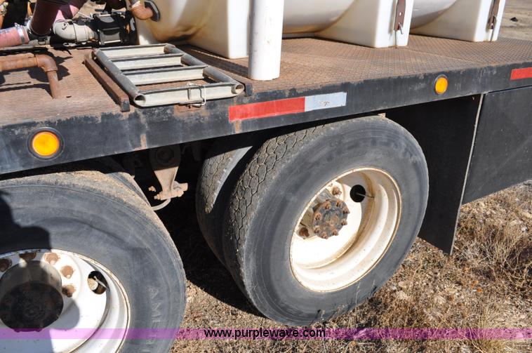 image for item C3209 1989 Freightliner FLD boring support truck