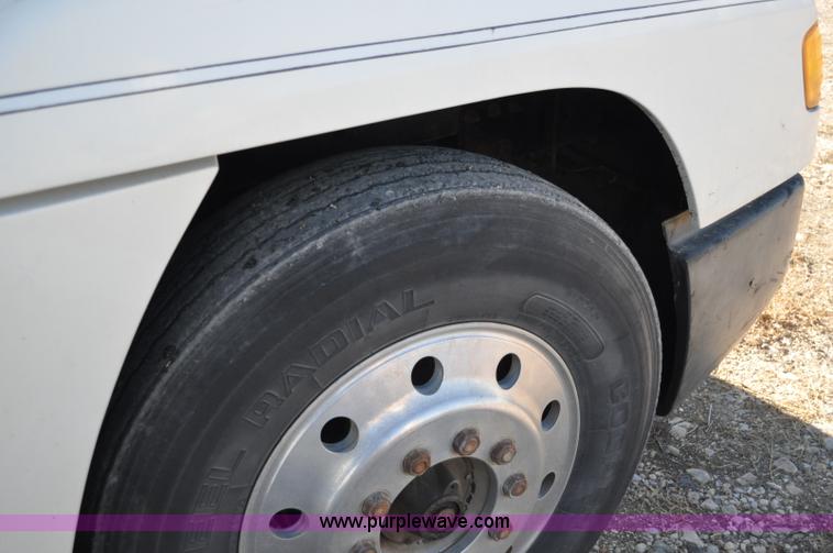 image for item C3209 1989 Freightliner FLD boring support truck