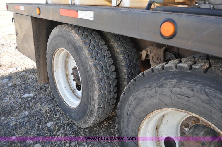 image for item C3209 1989 Freightliner FLD boring support truck