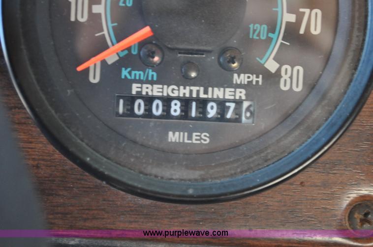 image for item C3209 1989 Freightliner FLD boring support truck