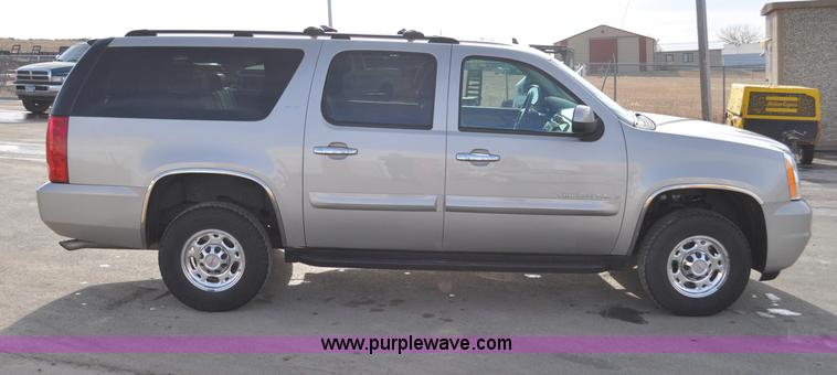 image for item C3222 2007 GMC Yukon XL SLT SUV