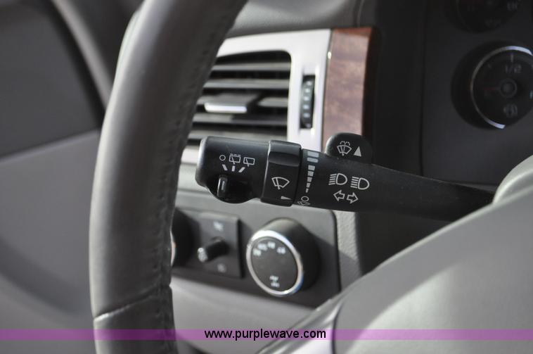 image for item C3222 2007 GMC Yukon XL SLT SUV