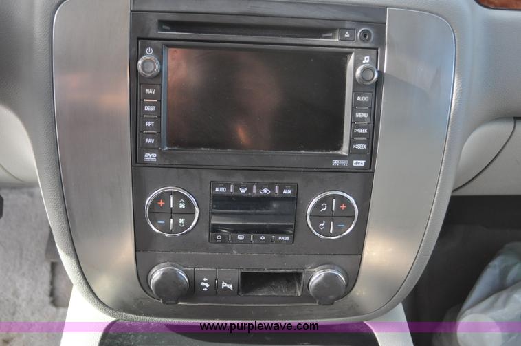 image for item C3222 2007 GMC Yukon XL SLT SUV